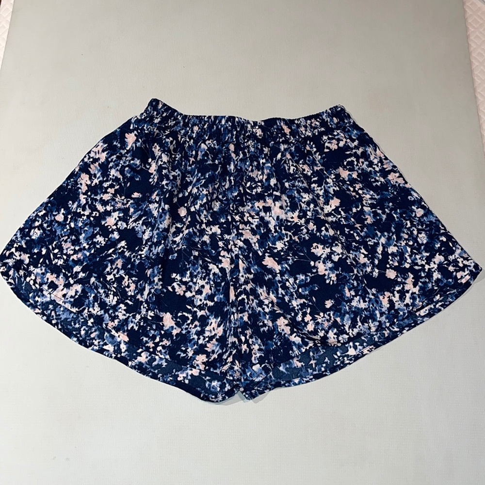 Woman's Frenchi Blue/White Flowy Skort XS